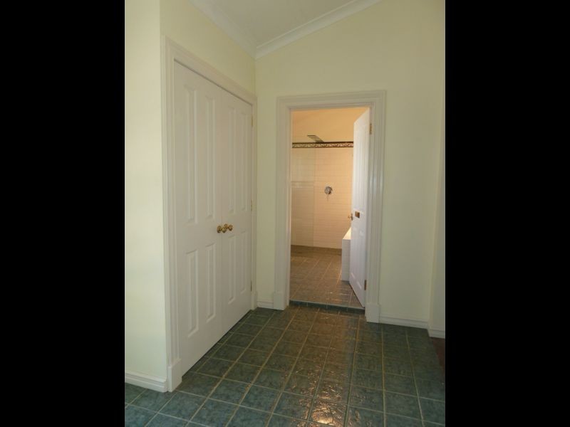 30 Ulster Rd, York WA 6302