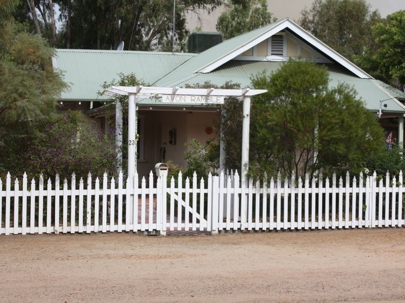 23 Henrietta Street, York WA 6302