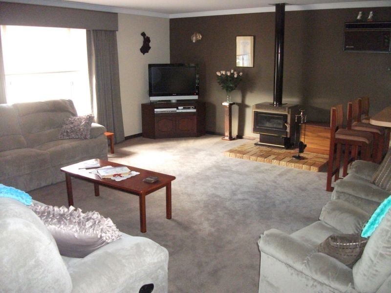 13 Maud Street, York WA 6302