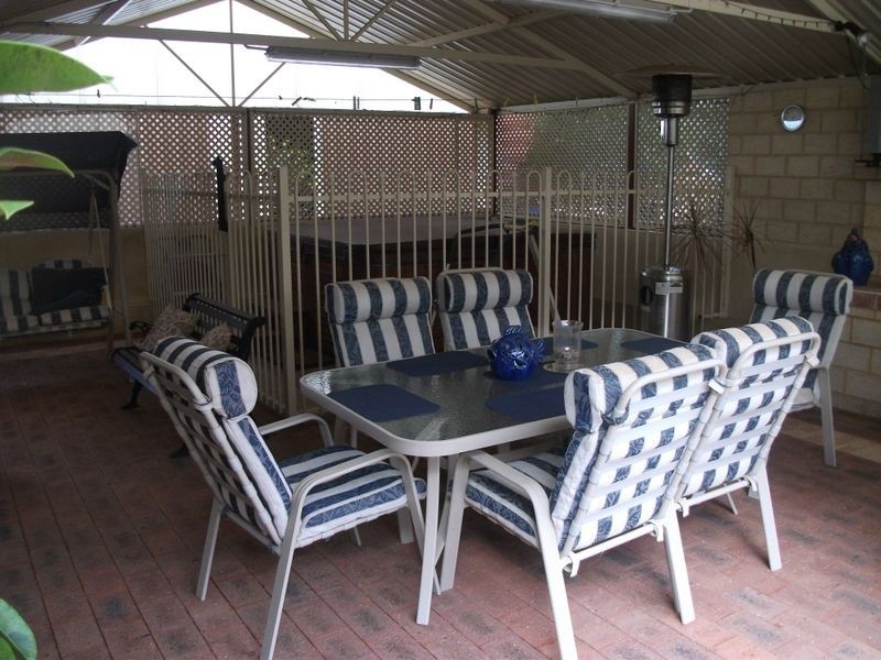 13 Maud Street, York WA 6302