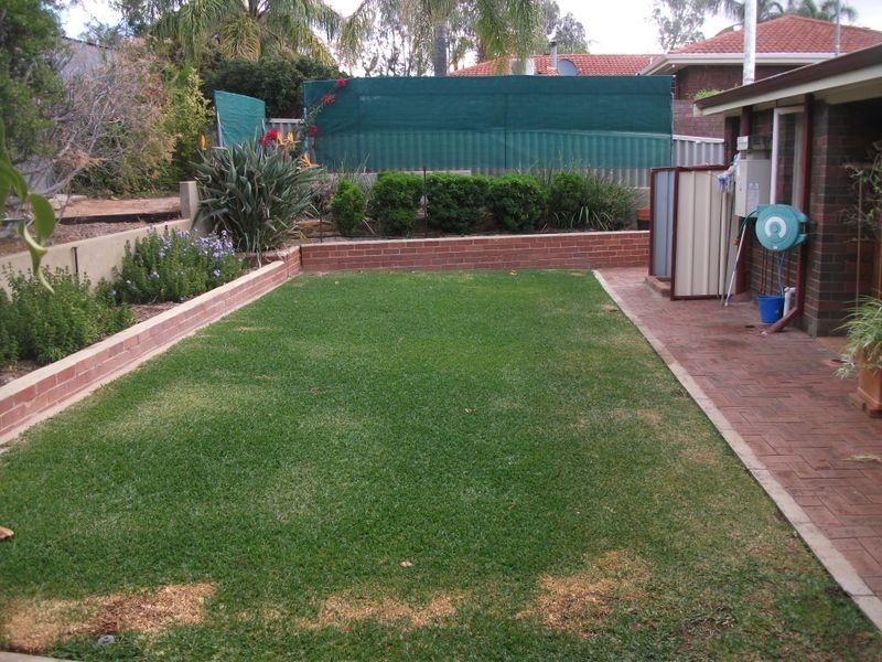 13 Maud Street, York WA 6302