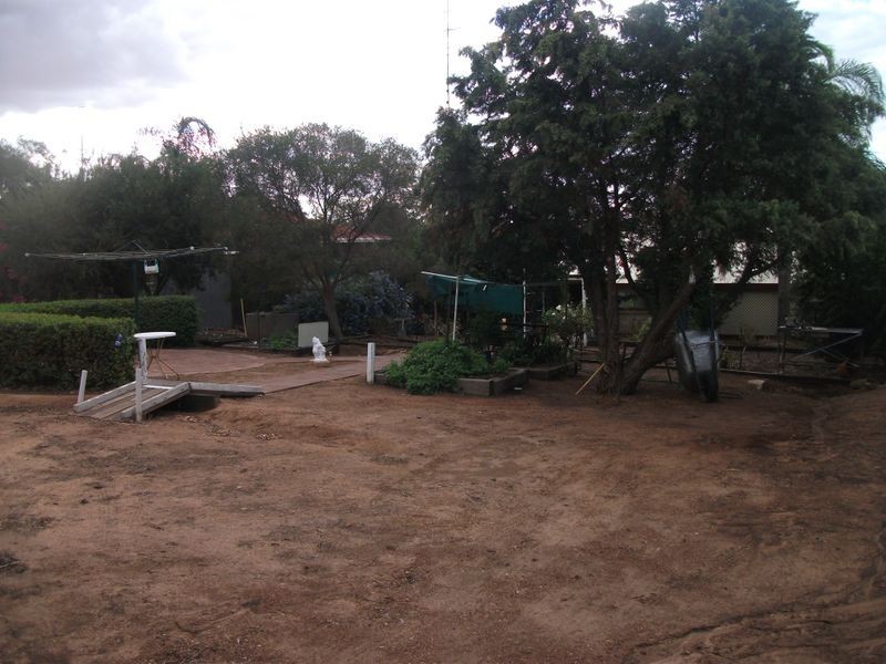 13 Maud Street, York WA 6302