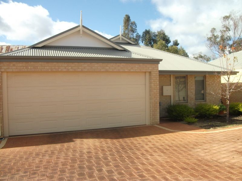 7/9 Joaquina Street, York WA 6302