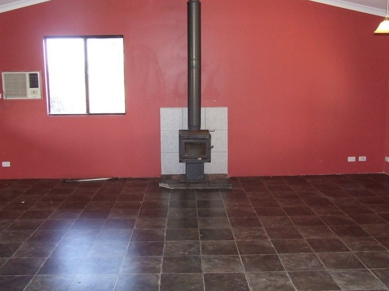 1 Railway Street, Beverley WA 6304