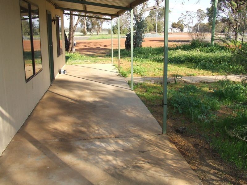 1 Railway Street, Beverley WA 6304