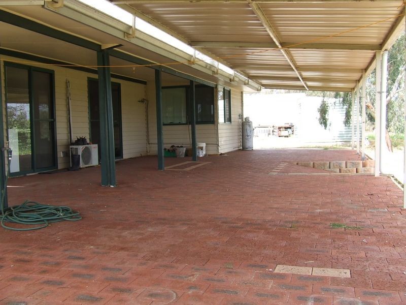 2017 Top Beverley Road, York WA 6302