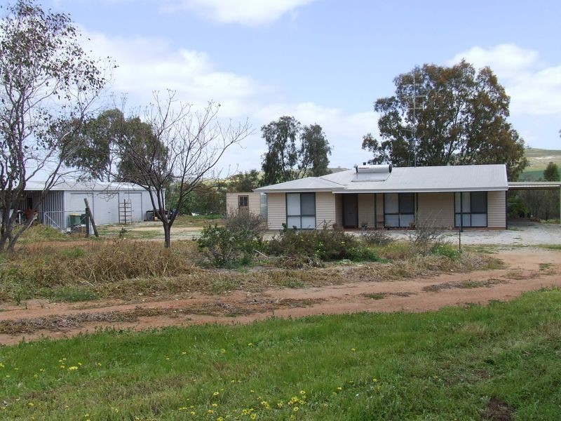 2017 Top Beverley Road, York WA 6302