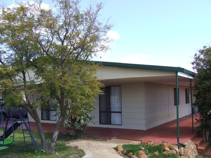 5 Scott Street, York WA 6302