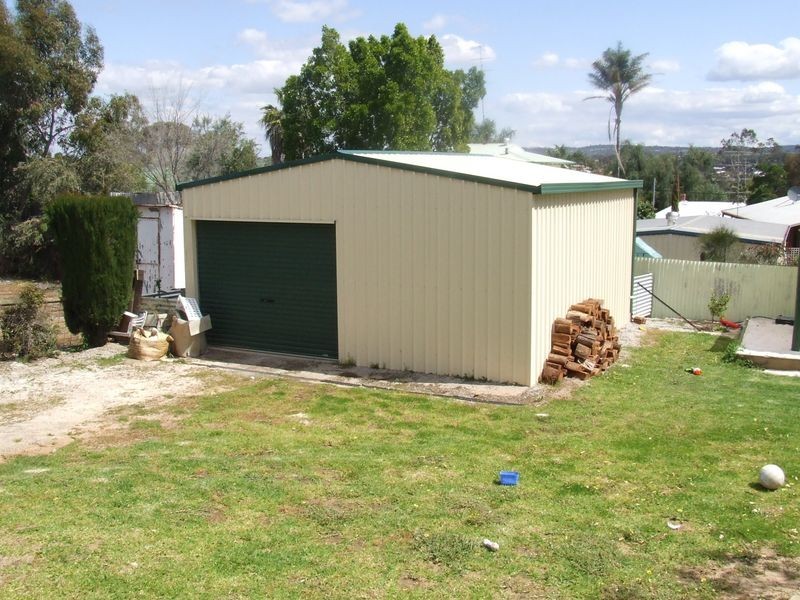 5 Scott Street, York WA 6302