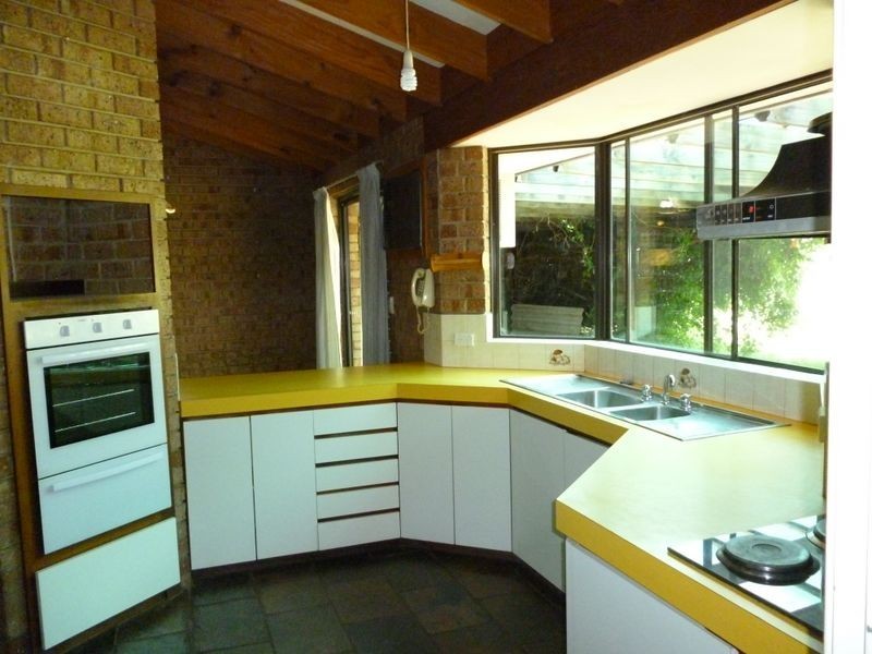 38 Suburban Road, York WA 6302