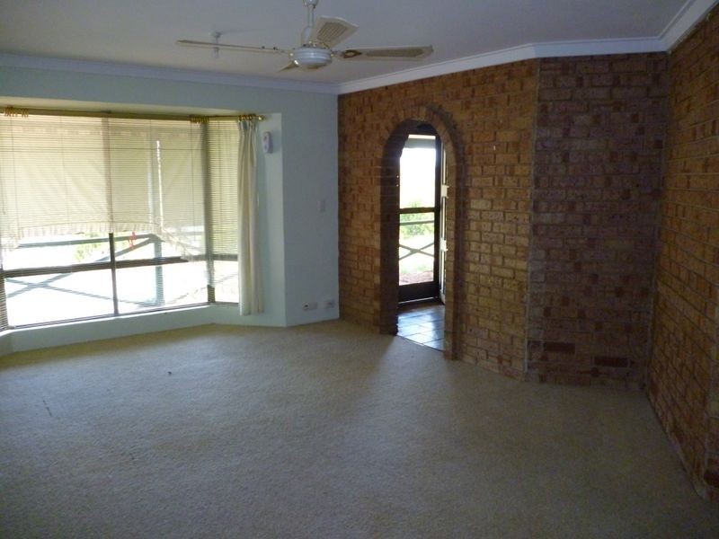 38 Suburban Road, York WA 6302