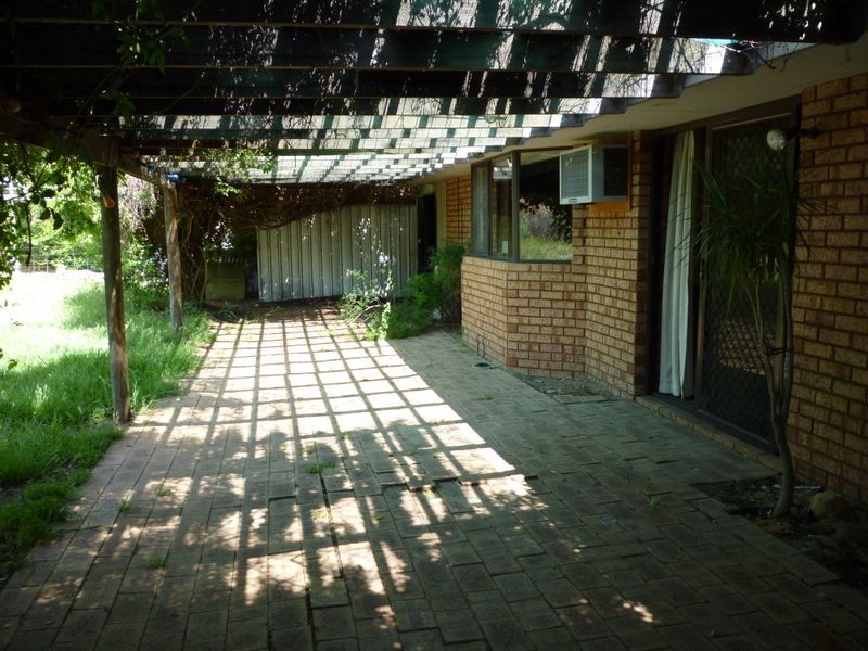 38 Suburban Road, York WA 6302