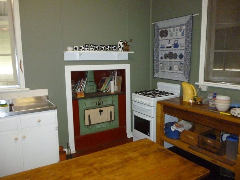 60 York Road, York WA 6302