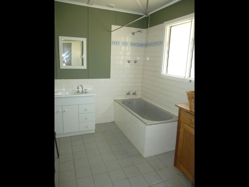 60 York Road, York WA 6302