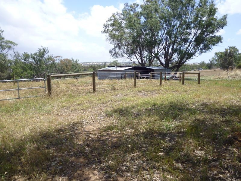 60 York Road, York WA 6302