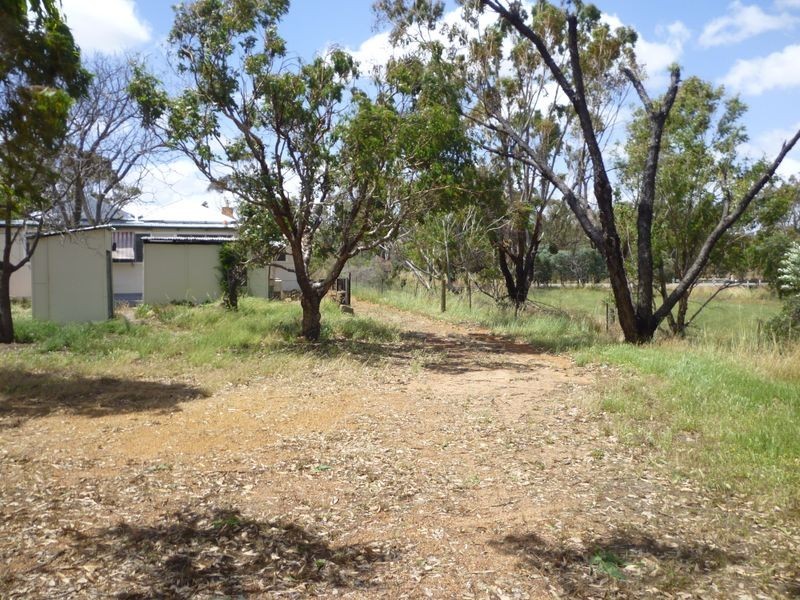 60 York Road, York WA 6302