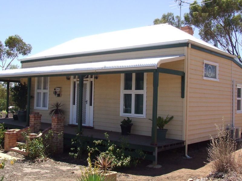 14 Radnor Road, York WA 6302