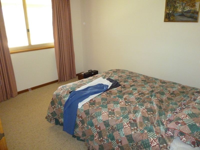 42 Osnaburg Road, York WA 6302