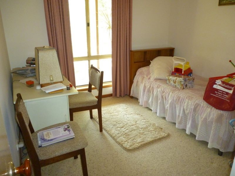 42 Osnaburg Road, York WA 6302