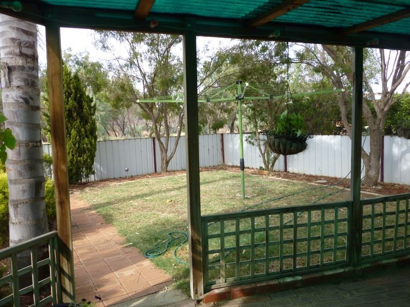 8 Spencers Brook Road, York WA 6302