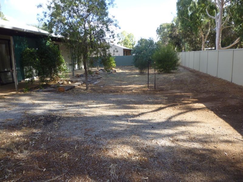 8/2 Eighth Road, York WA 6302