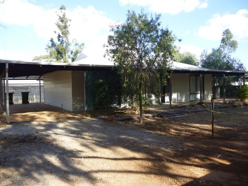 8/2 Eighth Road, York WA 6302