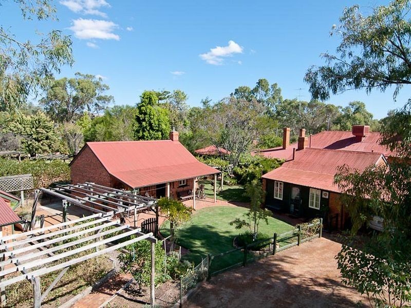 22 Avon Terrace, York WA 6302