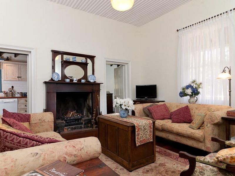 22 Avon Terrace, York WA 6302