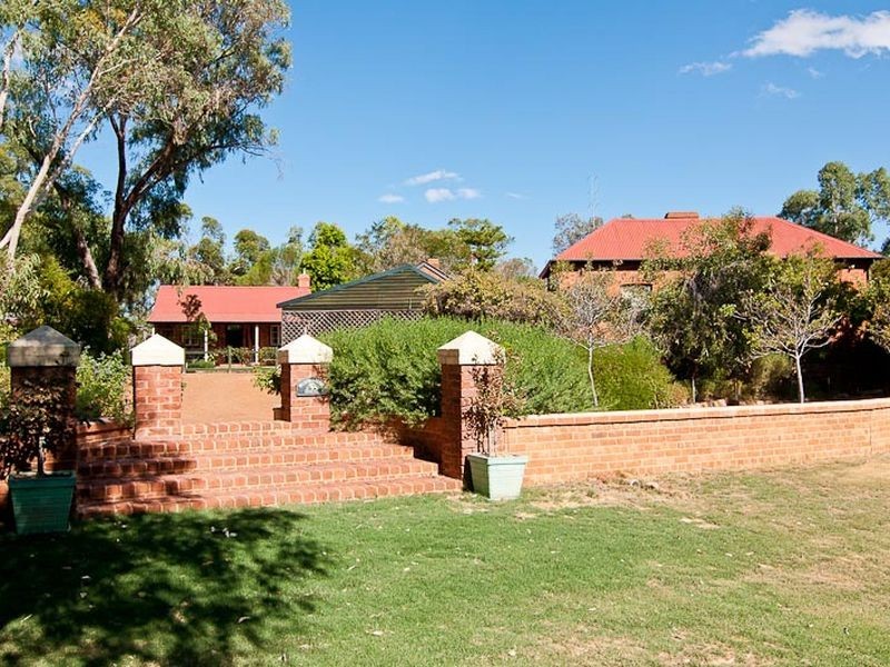 22 Avon Terrace, York WA 6302