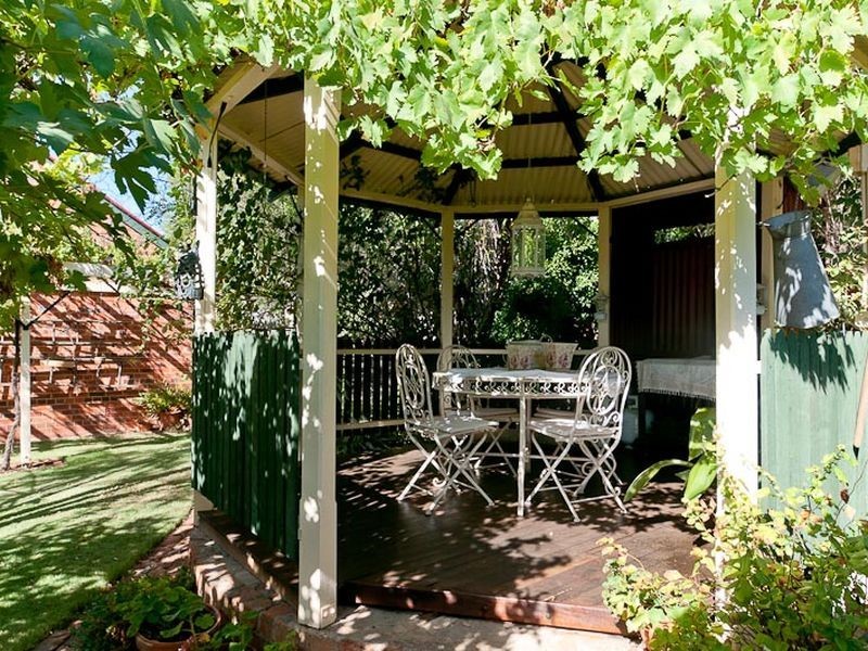 22 Avon Terrace, York WA 6302