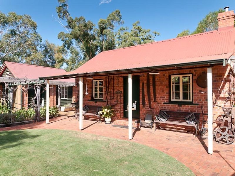22 Avon Terrace, York WA 6302