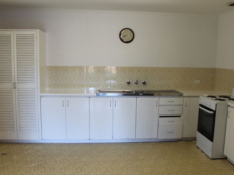 41 Newcastle Street, York WA 6302