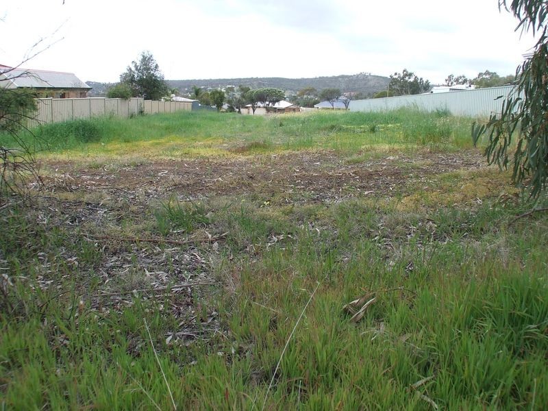 26 Alfred Street, York WA 6302