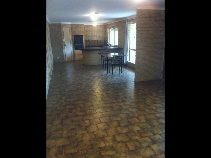 19 Bland Road, York WA 6302