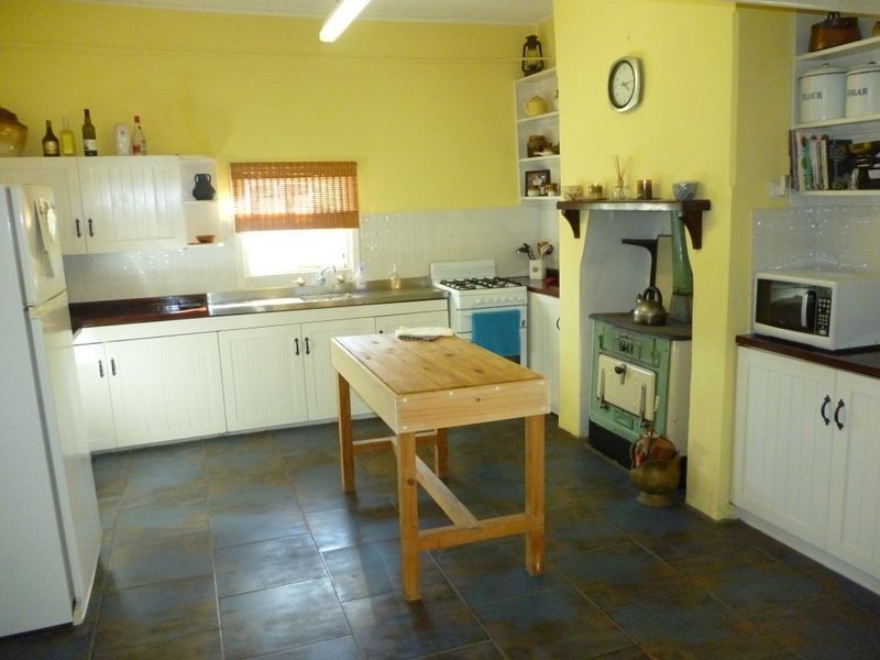 51 Avon Terrace, York WA 6302