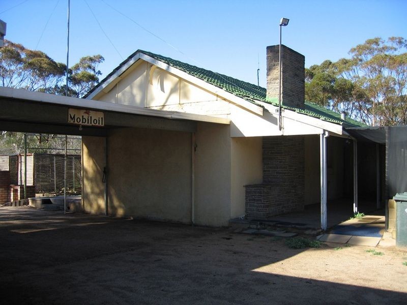 2 & 6 Cunningham Street, Merredin WA 6415