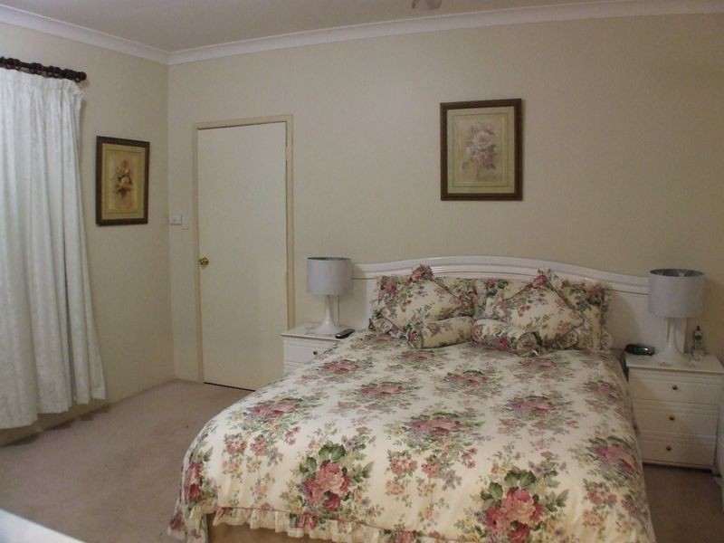 37 Tenth Road, York WA 6302