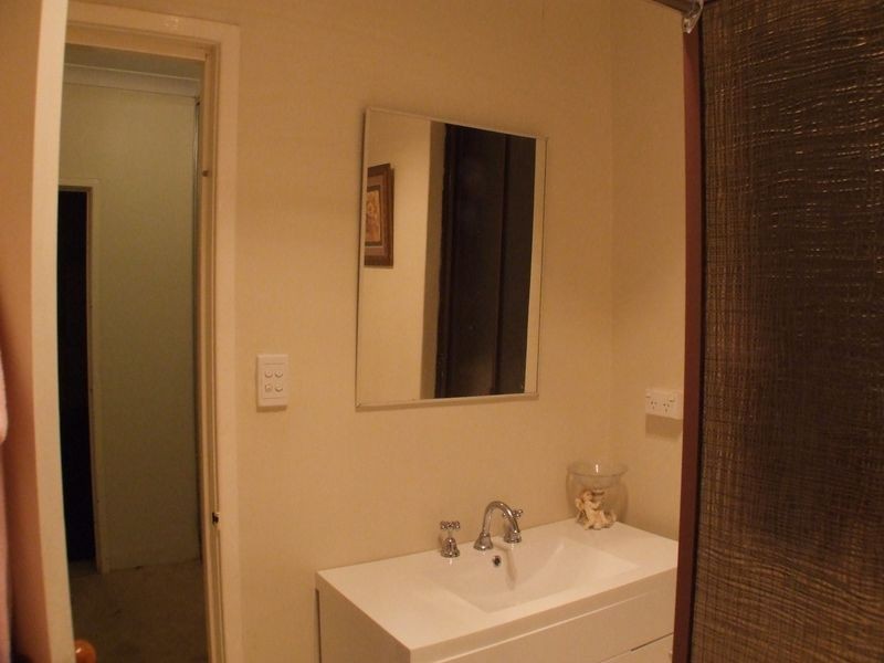 37 Tenth Road, York WA 6302