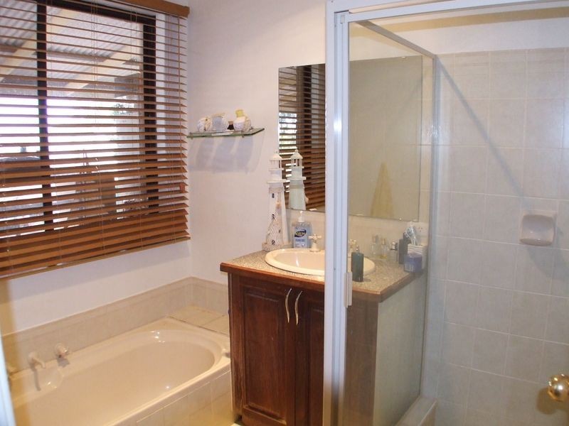 37 Tenth Road, York WA 6302