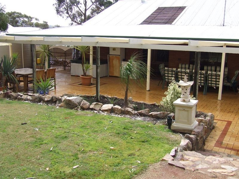 37 Tenth Road, York WA 6302