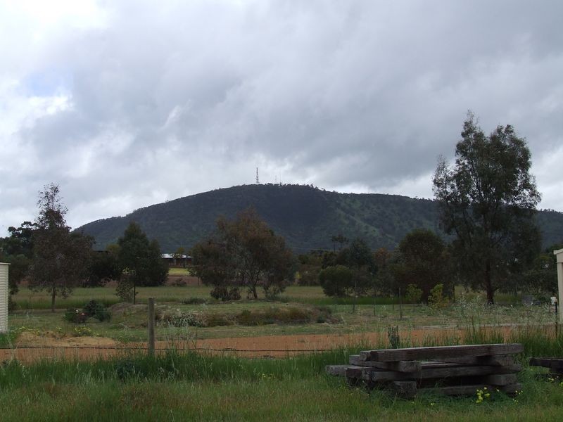 4 Tenth Road, York WA 6302