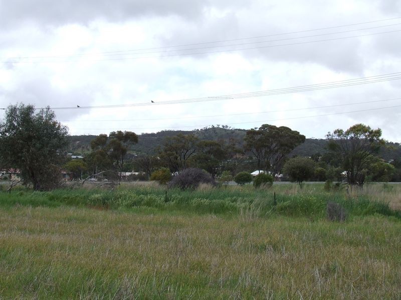 4 Tenth Road, York WA 6302