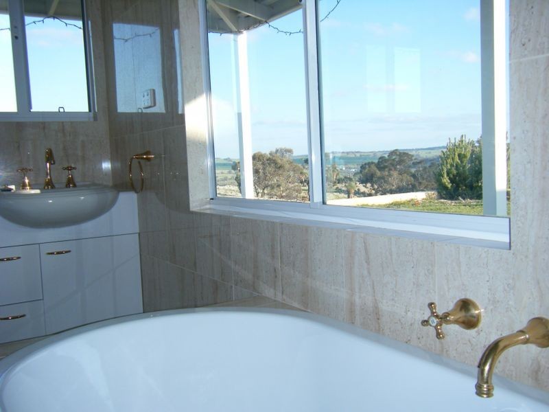 204 Cut Hill Road, Balladong WA 6302