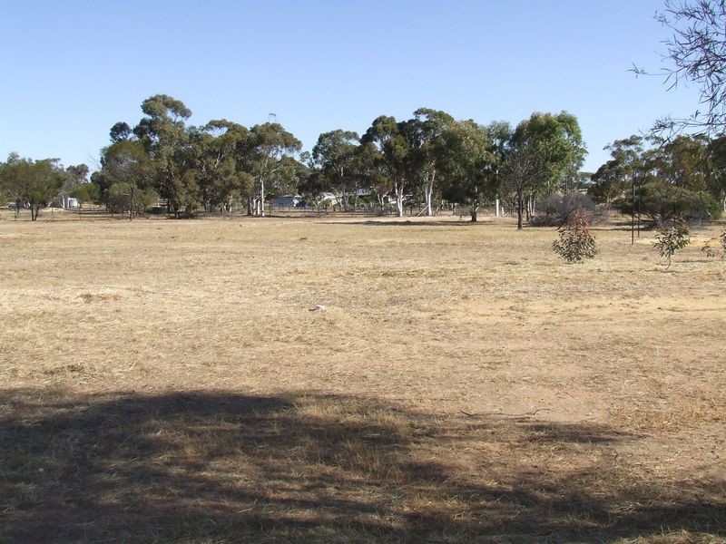 18 Penny Street, Badgin WA 6302