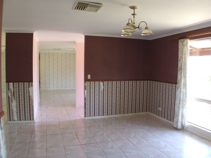 13 Glass Court, York WA 6302