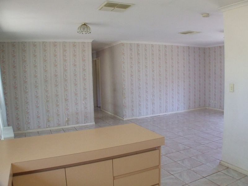 13 Glass Court, York WA 6302