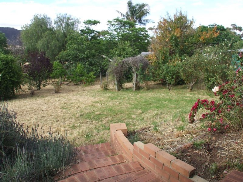 13 Glass Court, York WA 6302