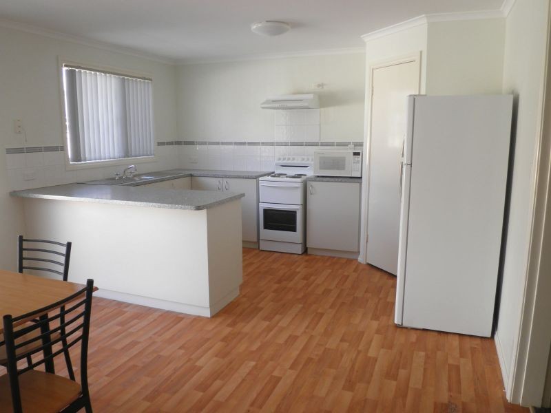 2/2 Eighth Road, York WA 6302