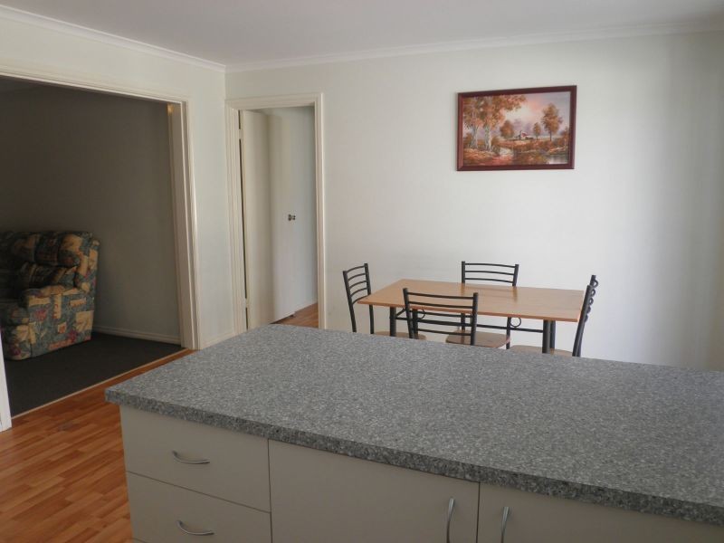 2/2 Eighth Road, York WA 6302