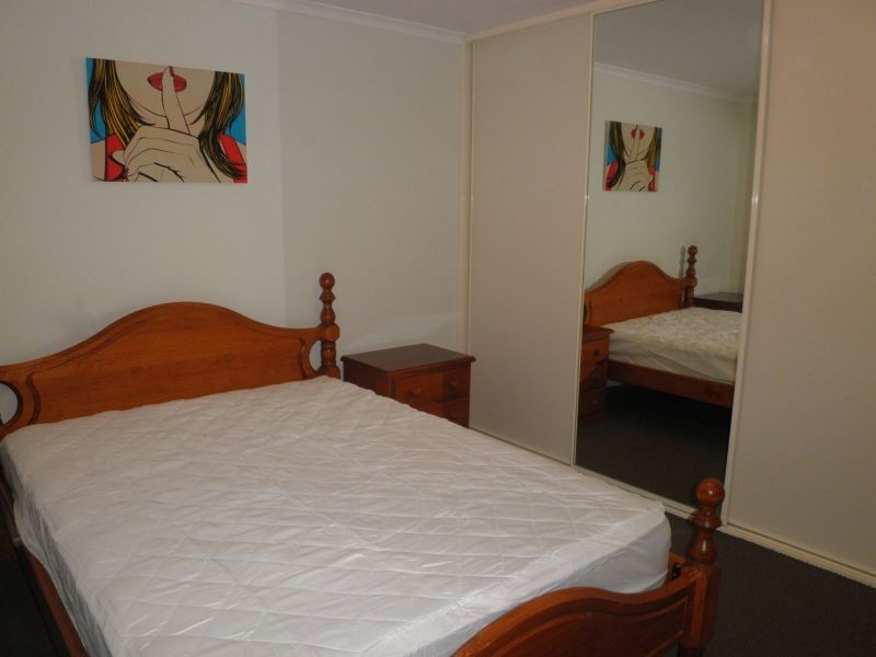 2/2 Eighth Road, York WA 6302